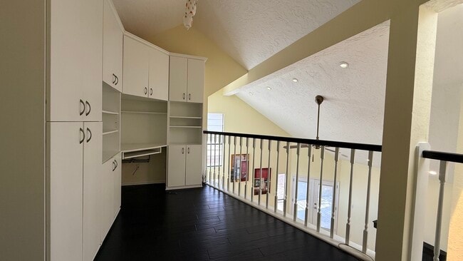 Building Photo - 1208 Normans Woods St
