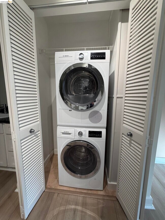 Building Photo - 6400 Christie Ave