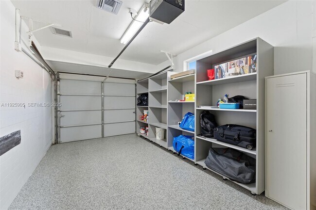 Building Photo - 251 N 71st Ave