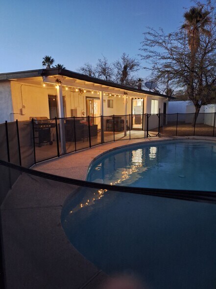 Beautiful day or night - 9870 E Celeste Dr
