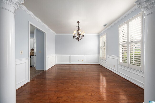 Building Photo - 2217 Chalybe Dr