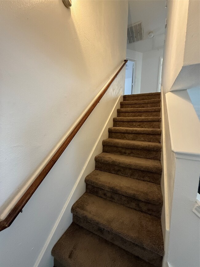 Building Photo - 13834 Trumpetvine St