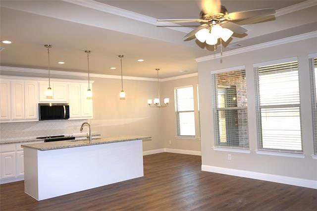 Building Photo - 707 Broken Bow Ln