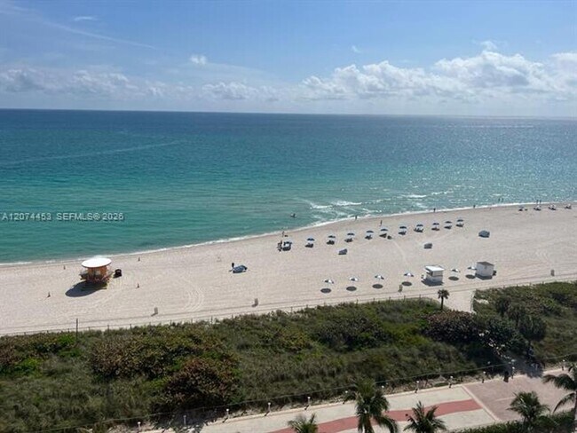 Building Photo - 6039 Collins Ave