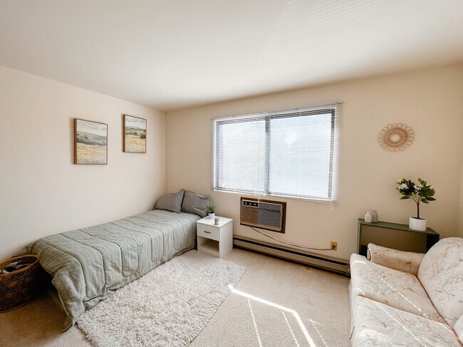 Studio - Hellenbrand Apartments