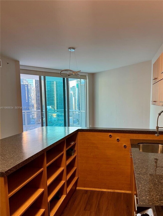 Building Photo - 350 S Miami Ave