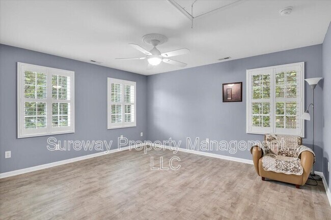 Building Photo - 113 Lighthouse Ln