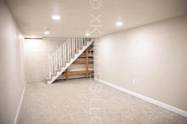 Basement Living Area - 224 Poplar St E