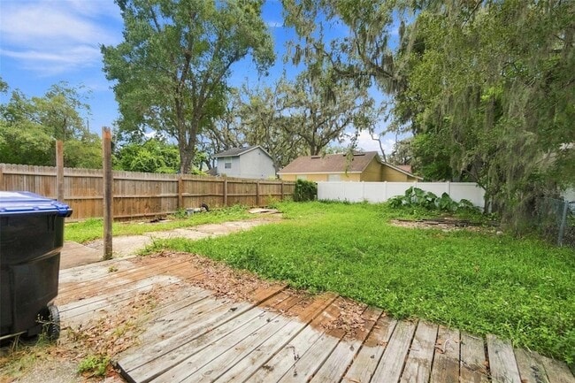 Building Photo - 9966 Burl Way