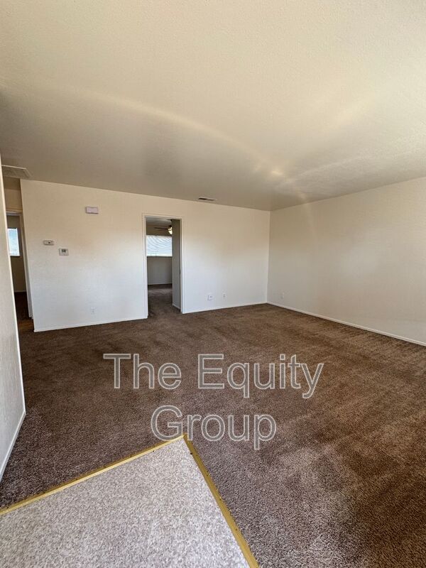 Building Photo - 1320 W Vassar Ave