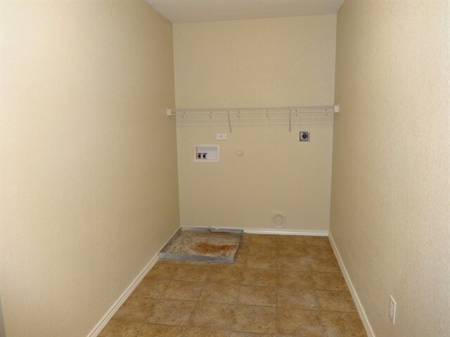 Building Photo - 8510 Silver Willow