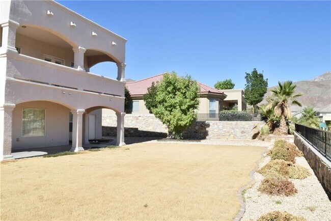 Building Photo - 6332 Franklin Vista Dr