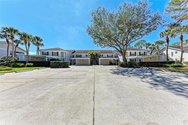 Building Photo - 803 Montrose Dr