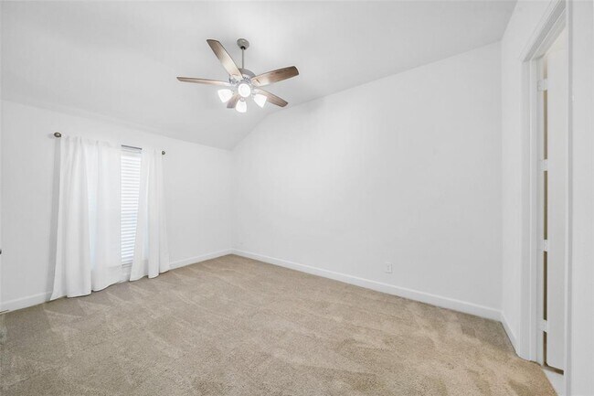 Building Photo - 706 Carina Gaze Ct