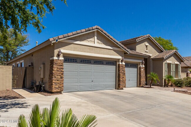 Building Photo - 7453 N 85th Dr