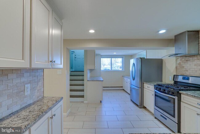 Building Photo - 1206 Riggs Ct