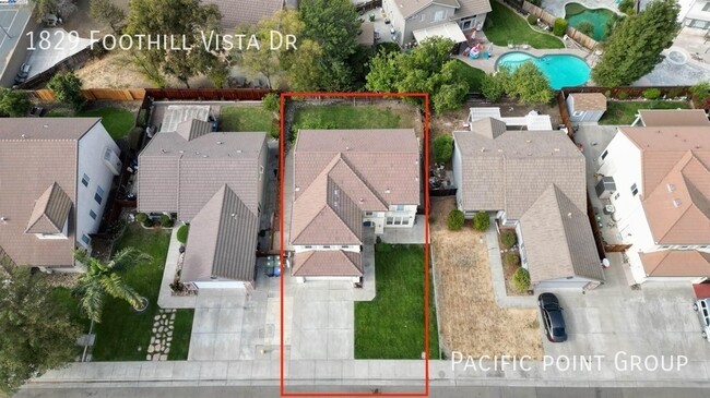 Building Photo - 1829 Foothill Vista Dr