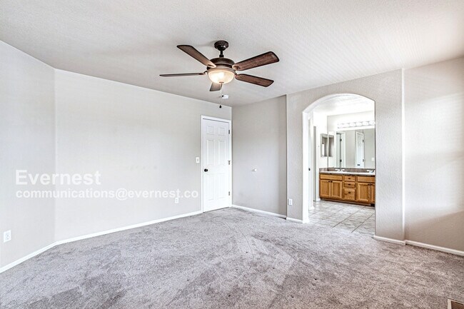 Building Photo - 13087 Race Ct