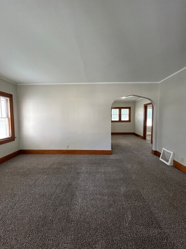 Building Photo - Charming 3-Bedroom Home with Finished Attic, Enclosed Front Porch & Spacious Backyard