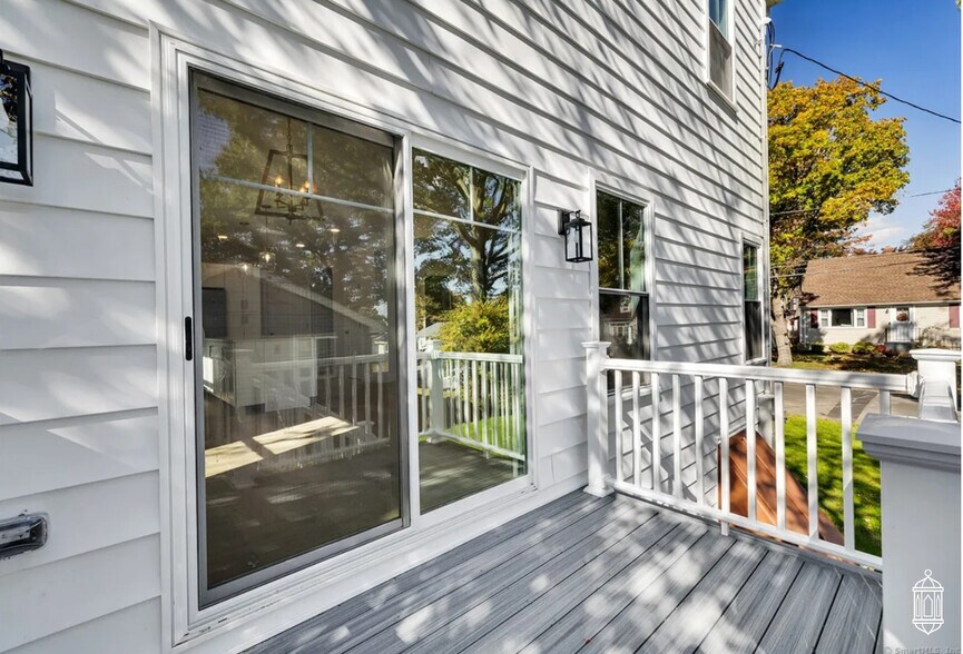 Building Photo - 183 Vesper St