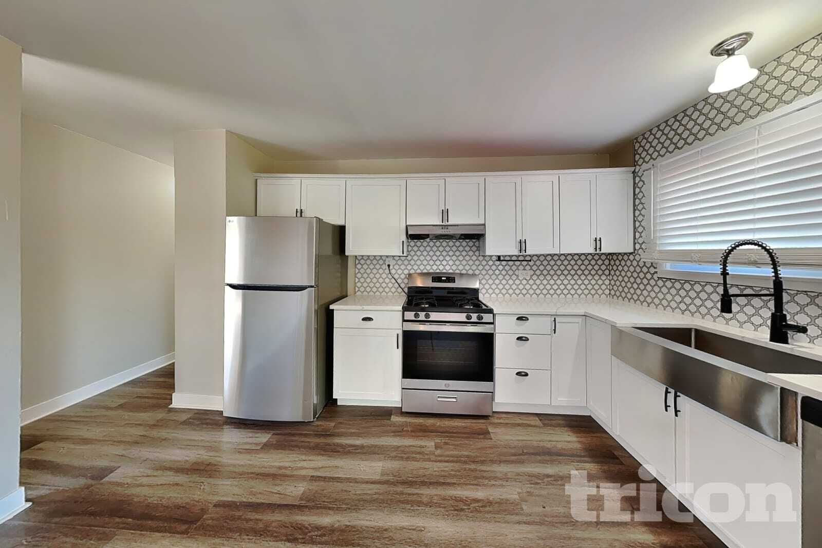 Building Photo - 15202 Highland Ave