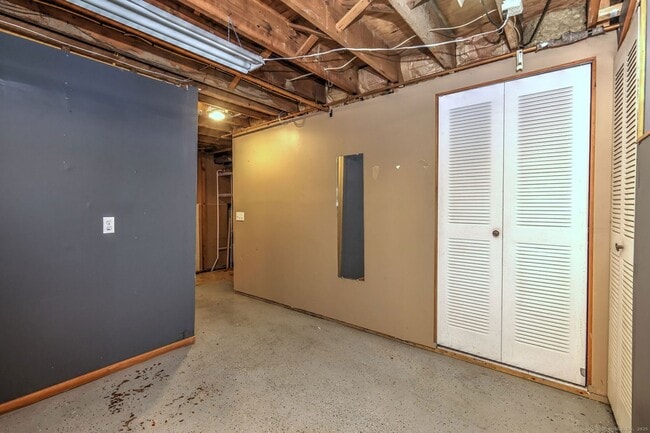 Building Photo - 55 Lantern Park Dr