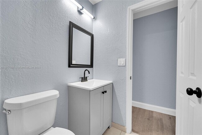 Building Photo - 2360 NW 6th Ct