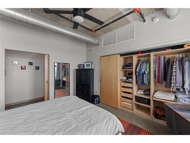 Building Photo - 710 N 4th St