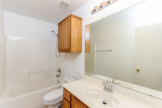 Building Photo - 101 Kennedy Dr