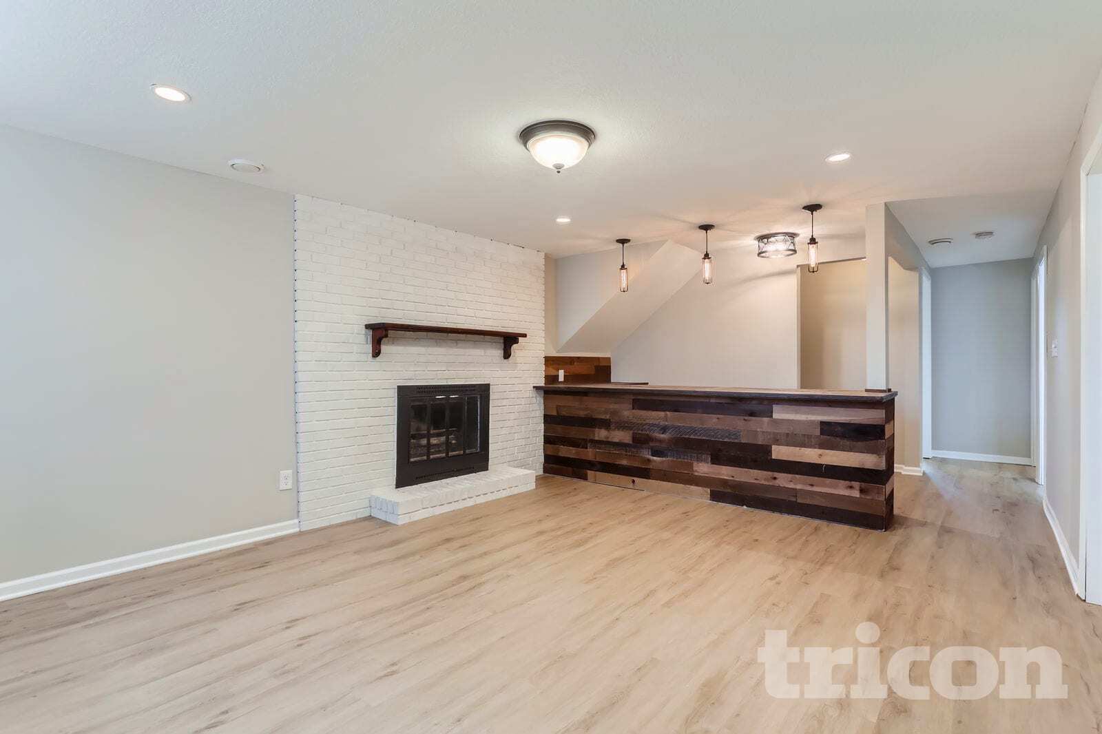 Building Photo - 16417 Gladiola Ave