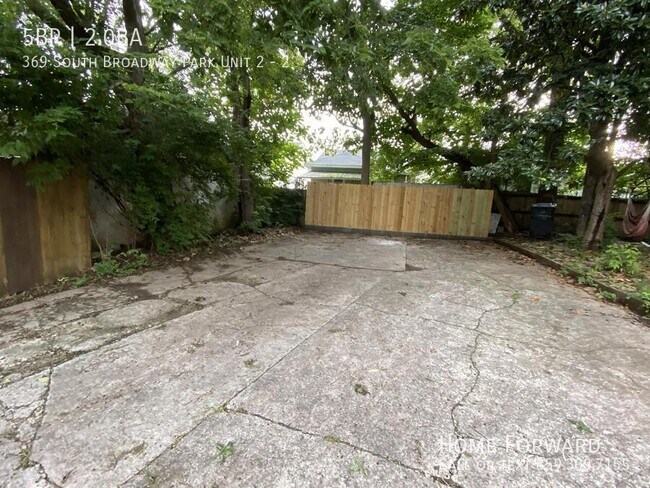 Building Photo - 369 S Broadway Park