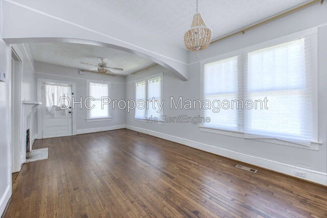 Building Photo - 3120 Pierpont Ave