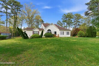 Building Photo - Spacious 3BR Jackson Colonial with Garage