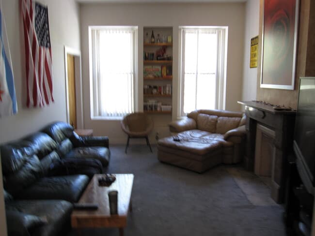 Primary Photo - 822 S Loomis St