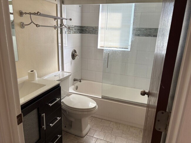 Building Photo - Nice quiet neighborhood in Arbor Ridge Area (32817)