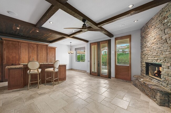 Building Photo - 450 White Fox Trail