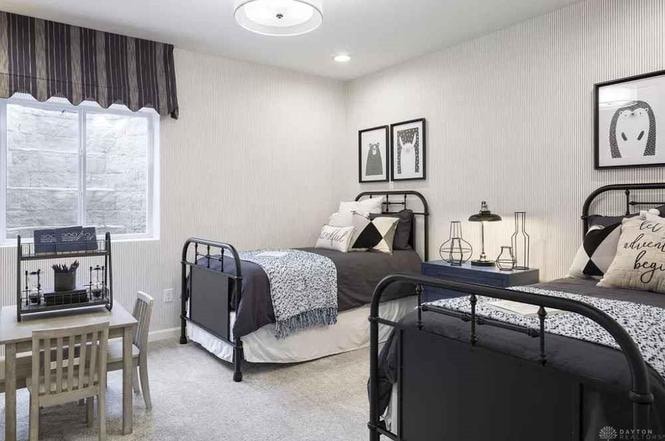 Building Photo - 599 Bellasera Dr