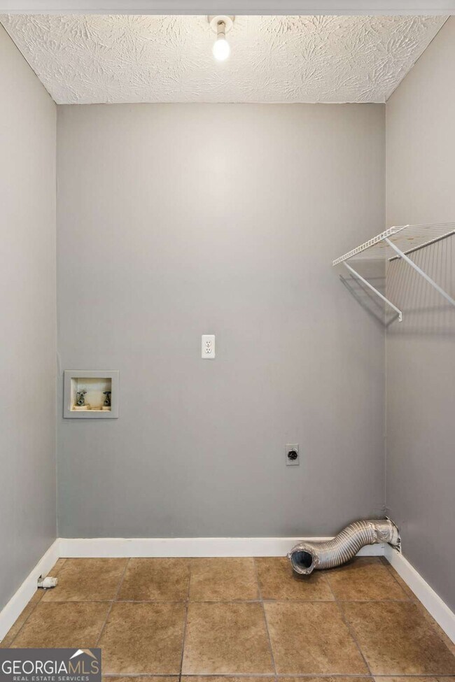 Building Photo - 2275 Eagle Pointe Ct NW