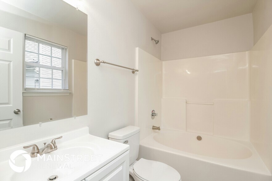 Building Photo - 2865 Oasis Ln