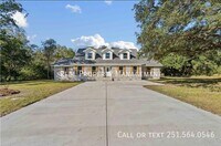 Building Photo - 3158 Lees Ln