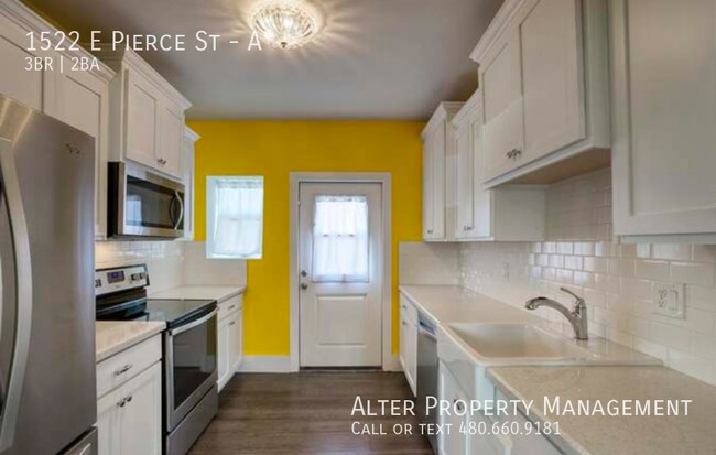 Building Photo - 1522 E Pierce St