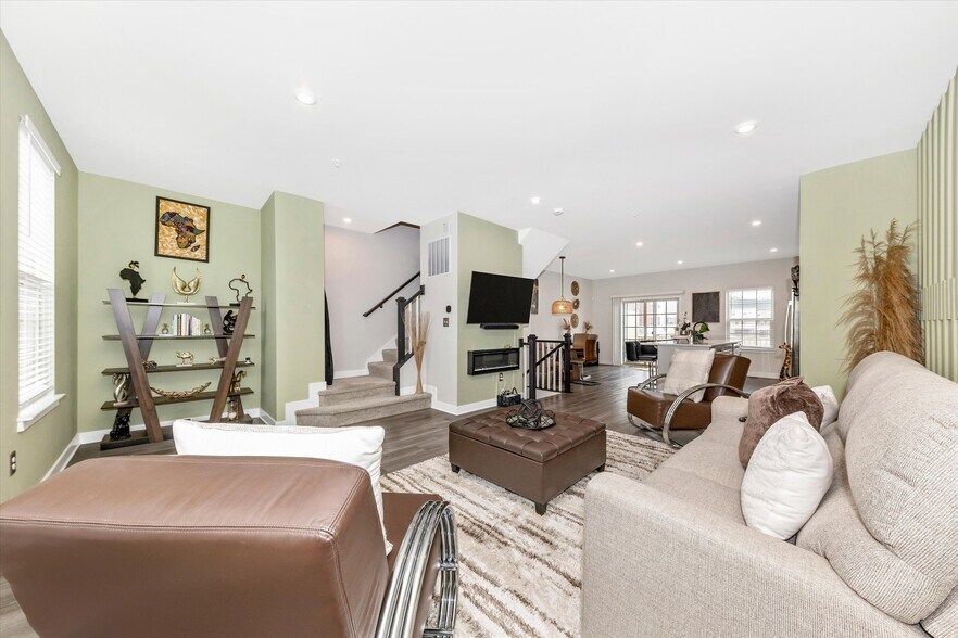 Building Photo - 166 Drydock Way