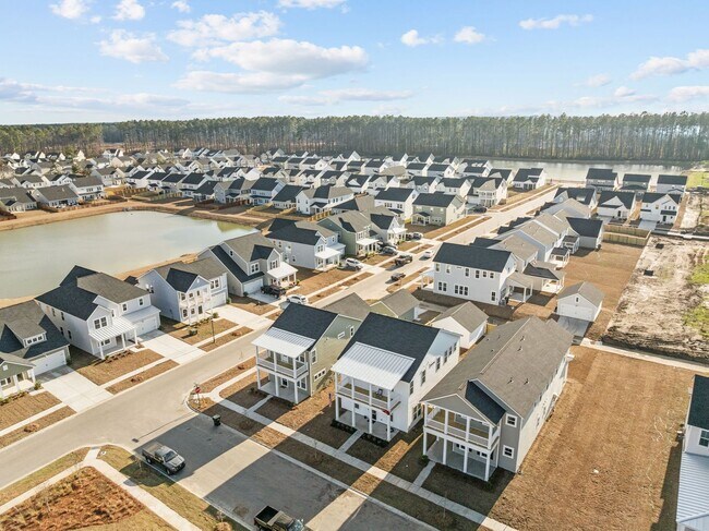 Building Photo - This brand-new home makes a statement from the moment you arrive!