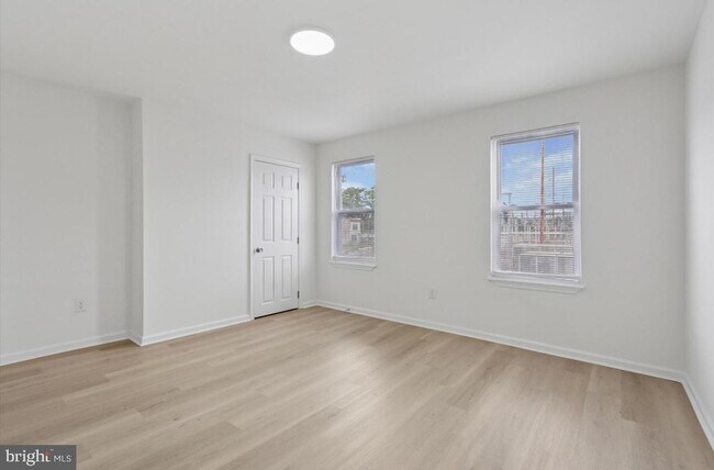 Building Photo - 3930 Parrish St