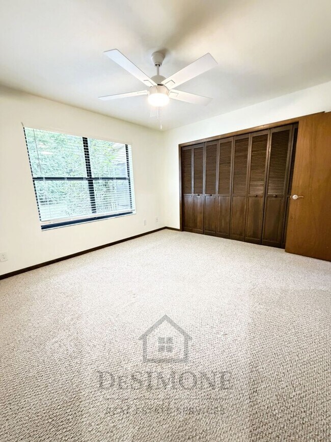 Building Photo - 4530 SW 46th St