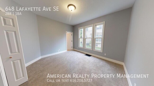 Building Photo - 648 Lafayette Ave SE
