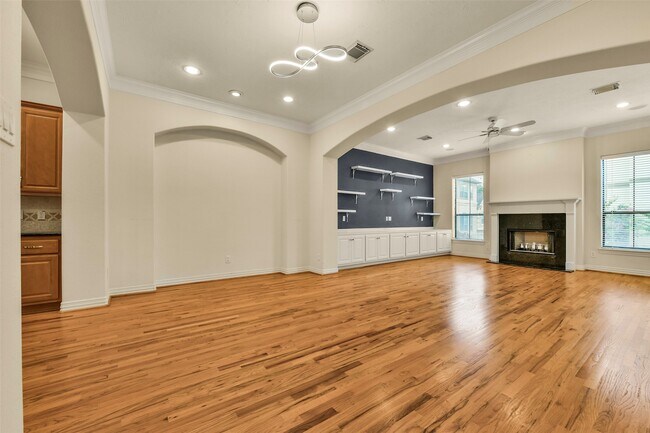 Building Photo - 3030 Orchard Ct
