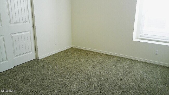 Building Photo - 653 Paseo Dulce Ave