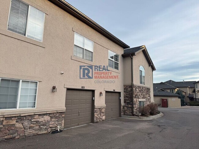 Building Photo - 1325 S Chambers Rd