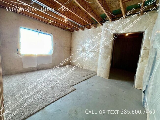 Building Photo - 4906 W Rose Quartz